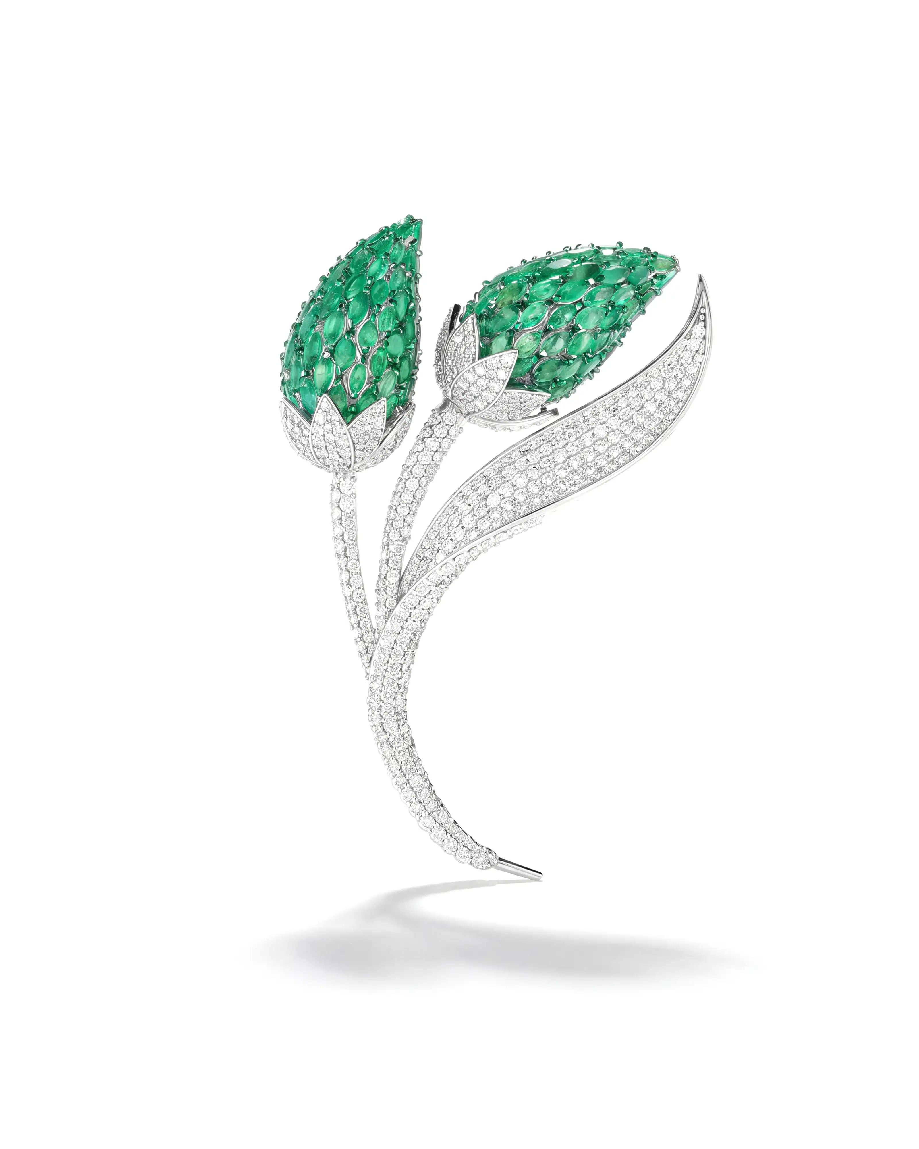 Emerald Bloom Brooch | AMARIS JEWELS | Fine Jewelry
