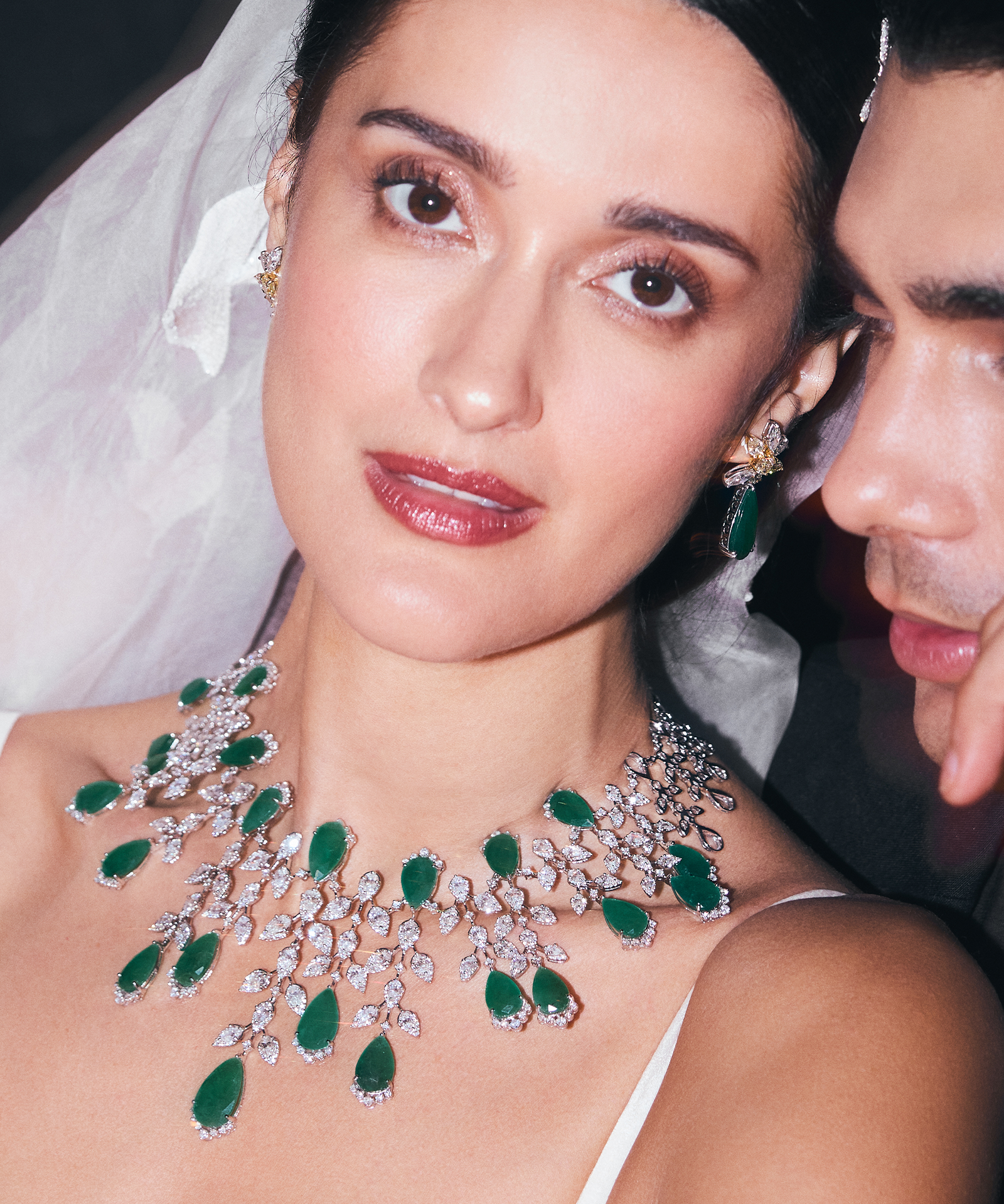 Emerald Bloom Necklace | AMARIS JEWELS | Fine Jewelry 