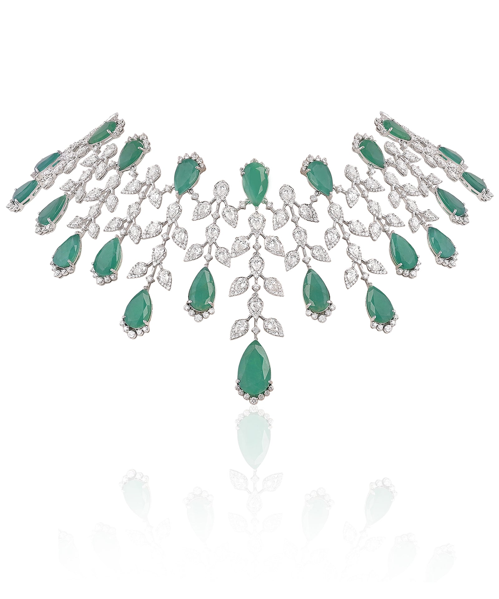 Emerald Bloom Necklace | AMARIS JEWELS | Fine Jewelry 