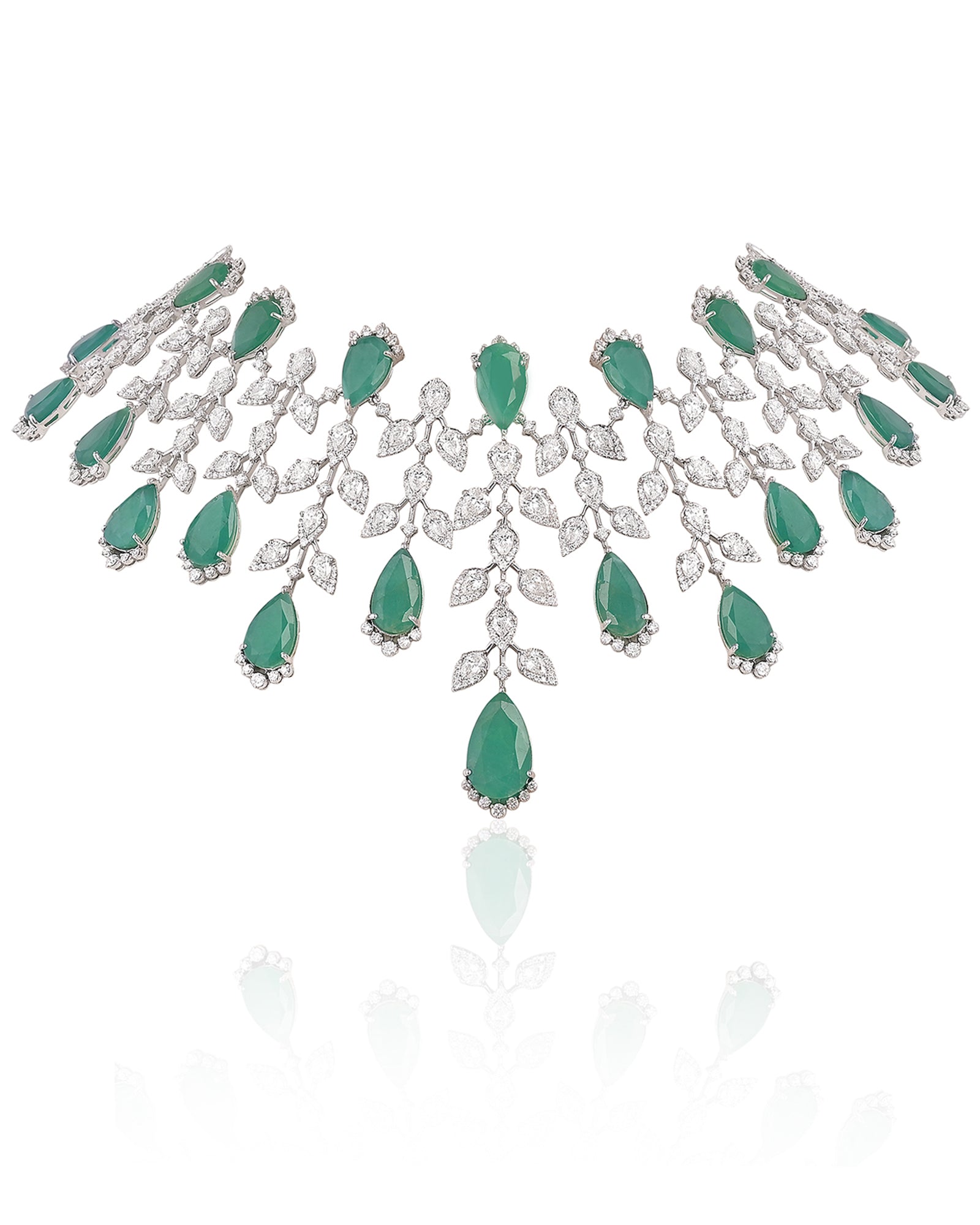 Emerald Bloom Necklace | AMARIS JEWELS | Fine Jewelry 