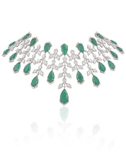 Emerald Bloom Necklace | AMARIS JEWELS | Fine Jewelry 