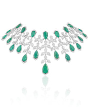 Emerald Bloom Necklace | AMARIS JEWELS | Fine Jewelry 