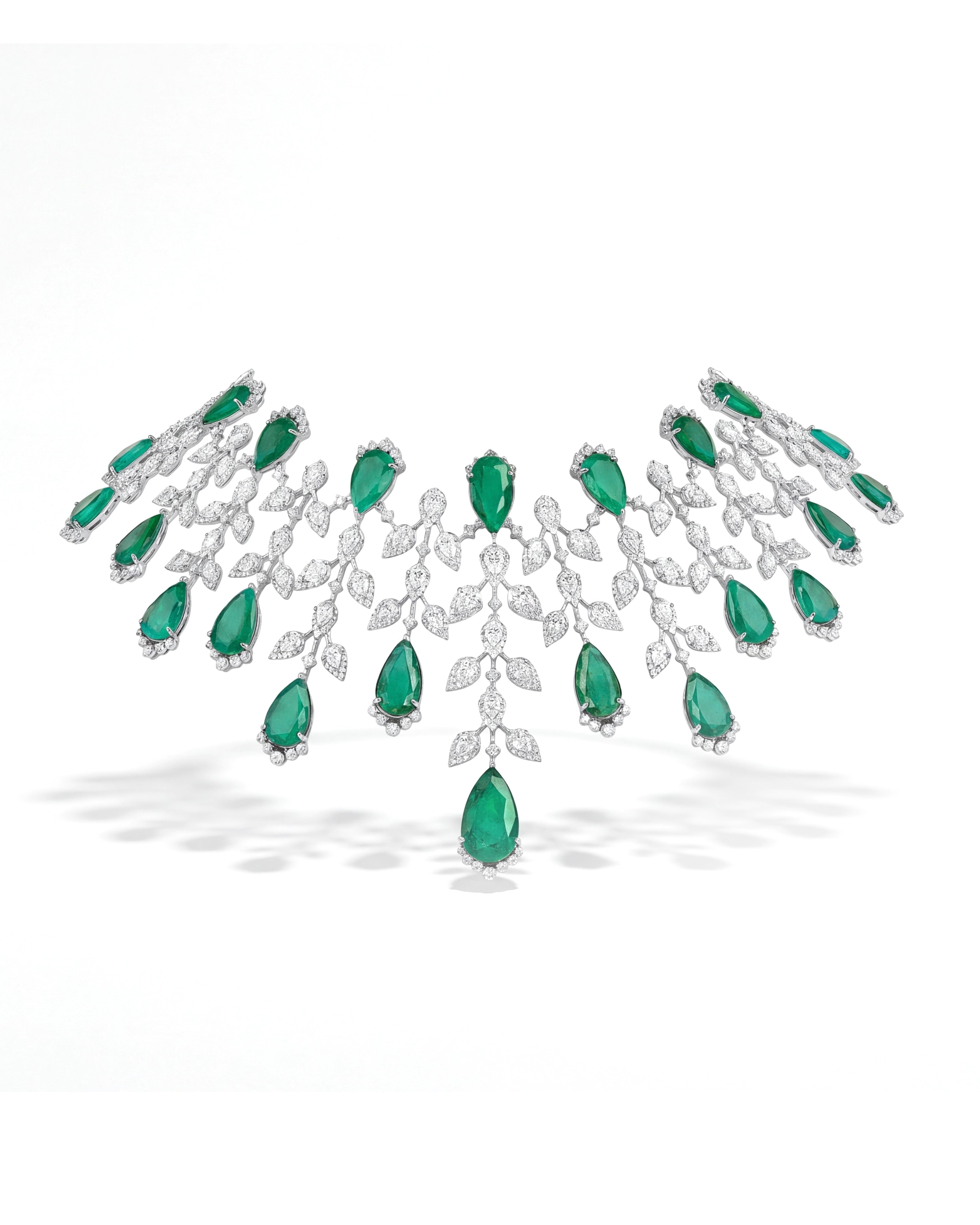 Emerald Bloom Necklace | AMARIS JEWELS | Fine Jewelry