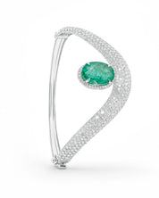 Emerald Chevron Bracelet | AMARIS JEWELS | Fine Jewelry