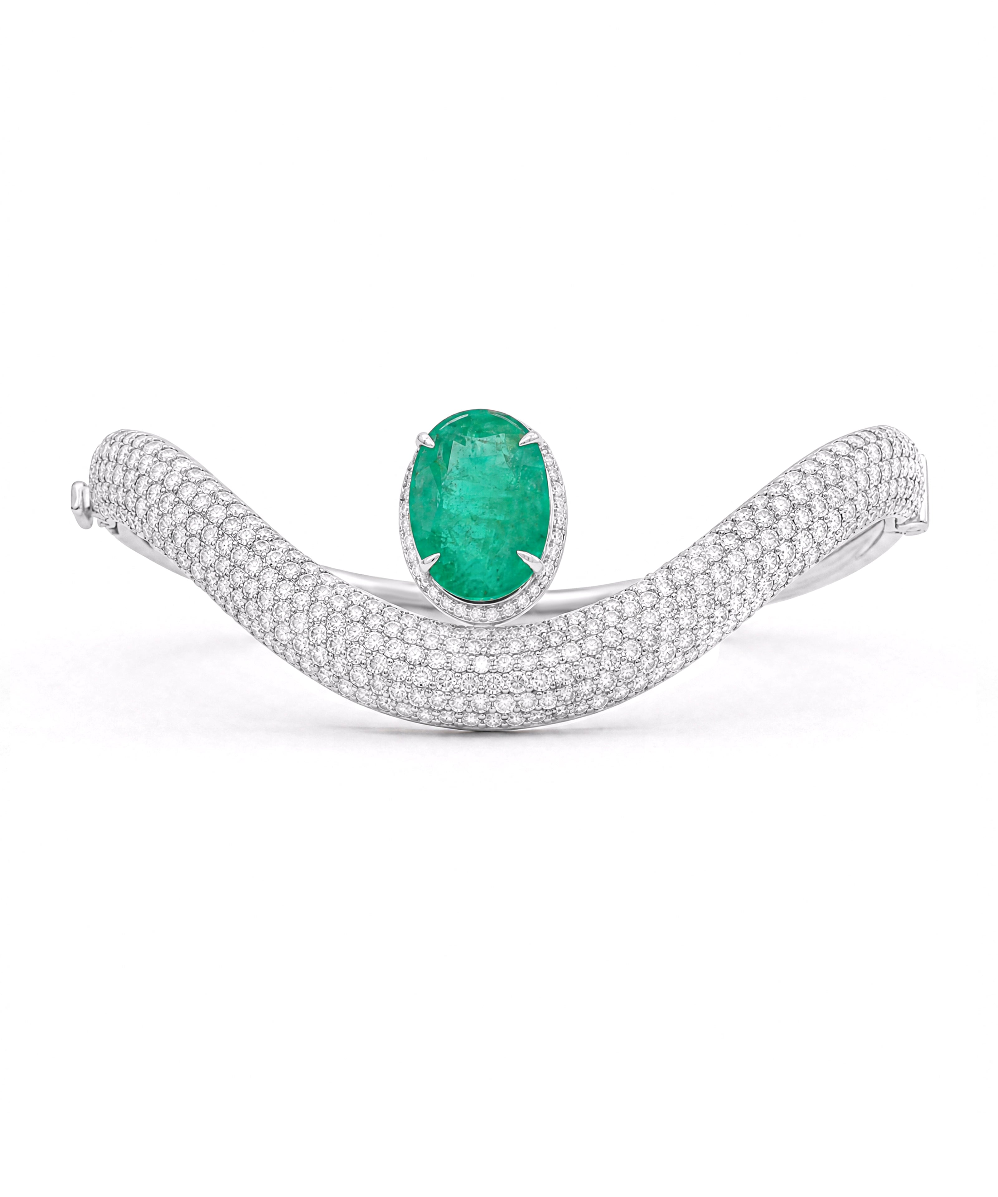 Emerald Chevron Bracelet | AMARIS JEWELS | Fine Jewelry