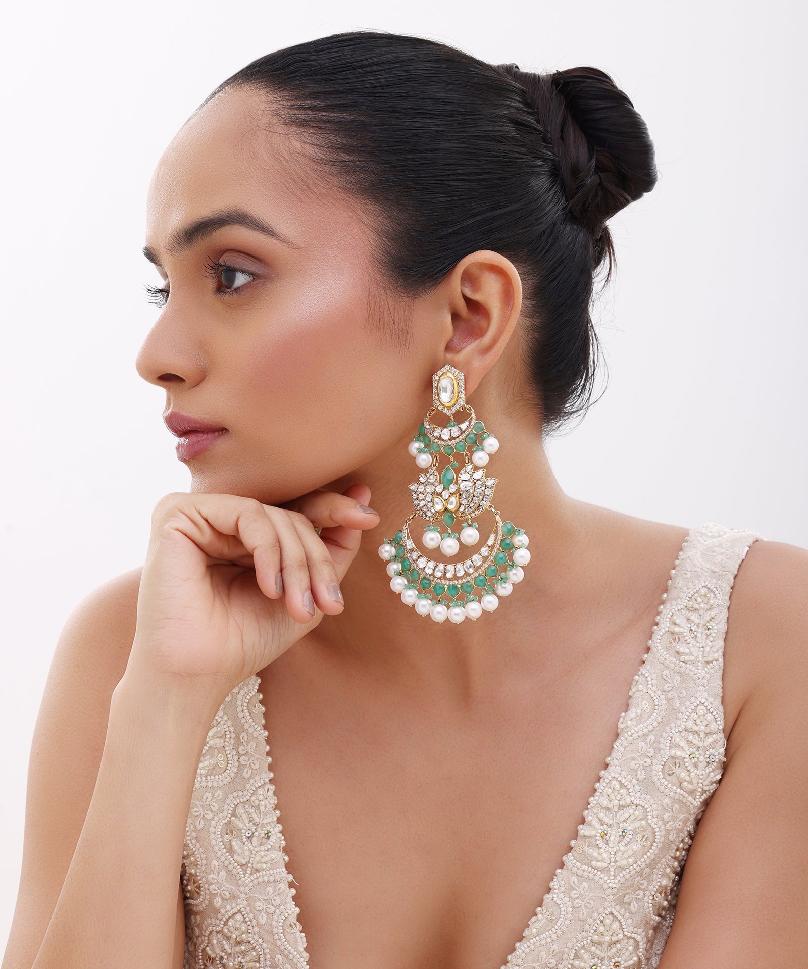 Emerald Connect Chandbalis | AMARIS JEWELS | Fine Jewelry 