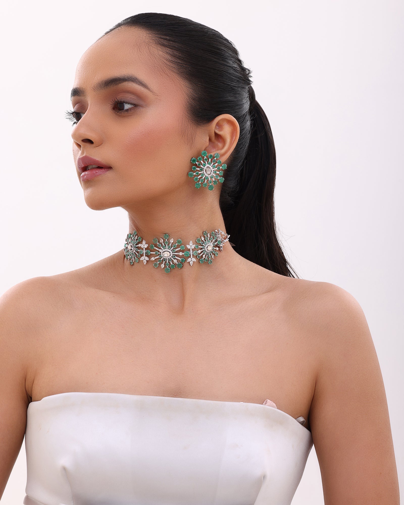 Emerald Dew Drops Choker | AMARIS JEWELS | Fine Jewelry 