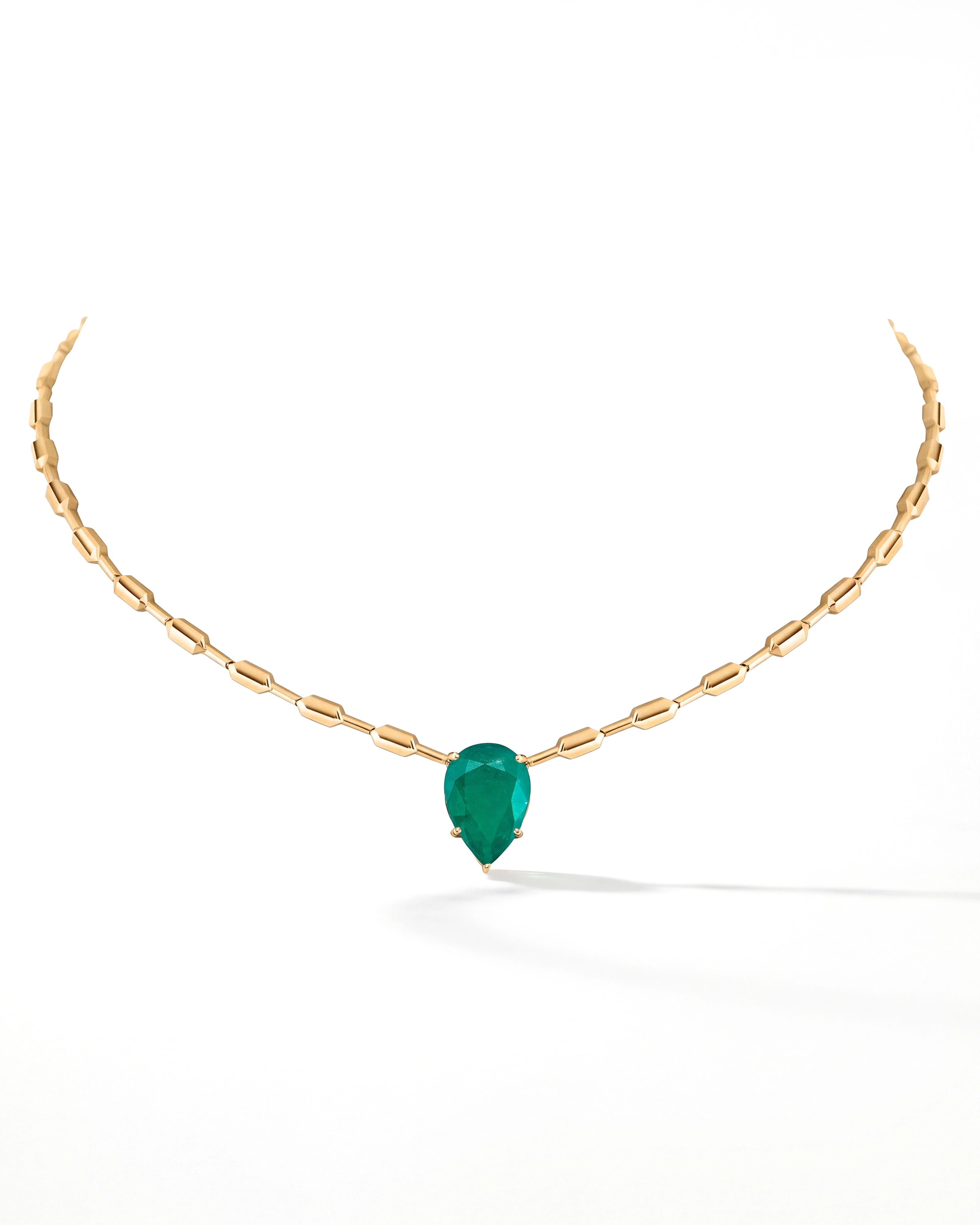 Emerald Drop Necklace | AMARIS JEWELS | Fine Jewelry