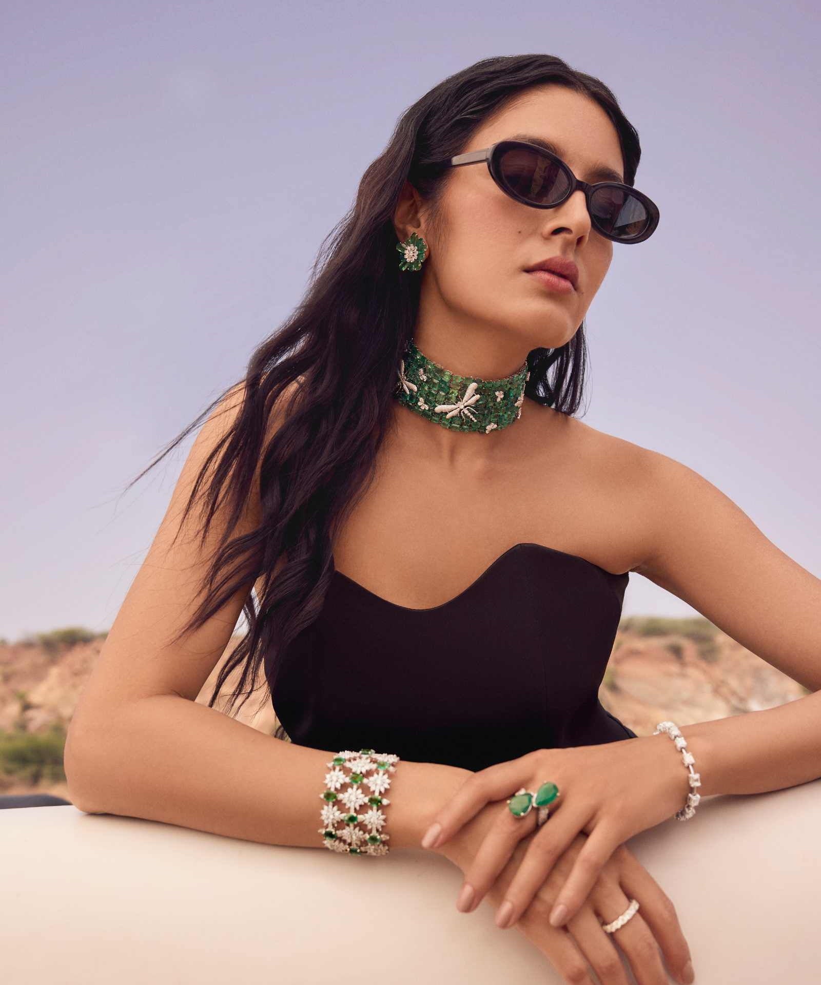 Emerald Duo Ring | AMARIS JEWELS | Fine Jewelry 