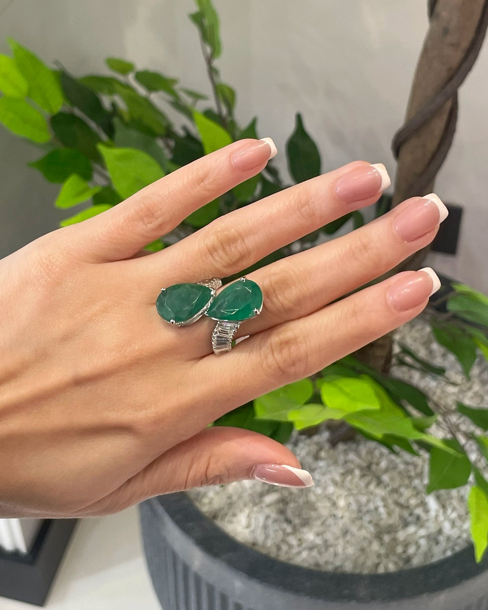 Emerald Duo Ring | AMARIS JEWELS | Fine Jewelry 