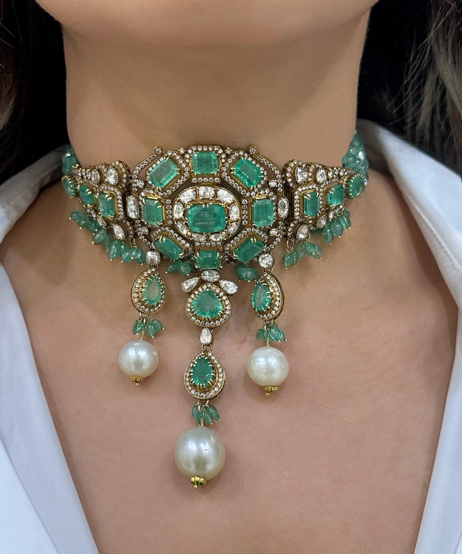 Emerald Durbar Choker | AMARIS JEWELS | Fine Jewelry 
