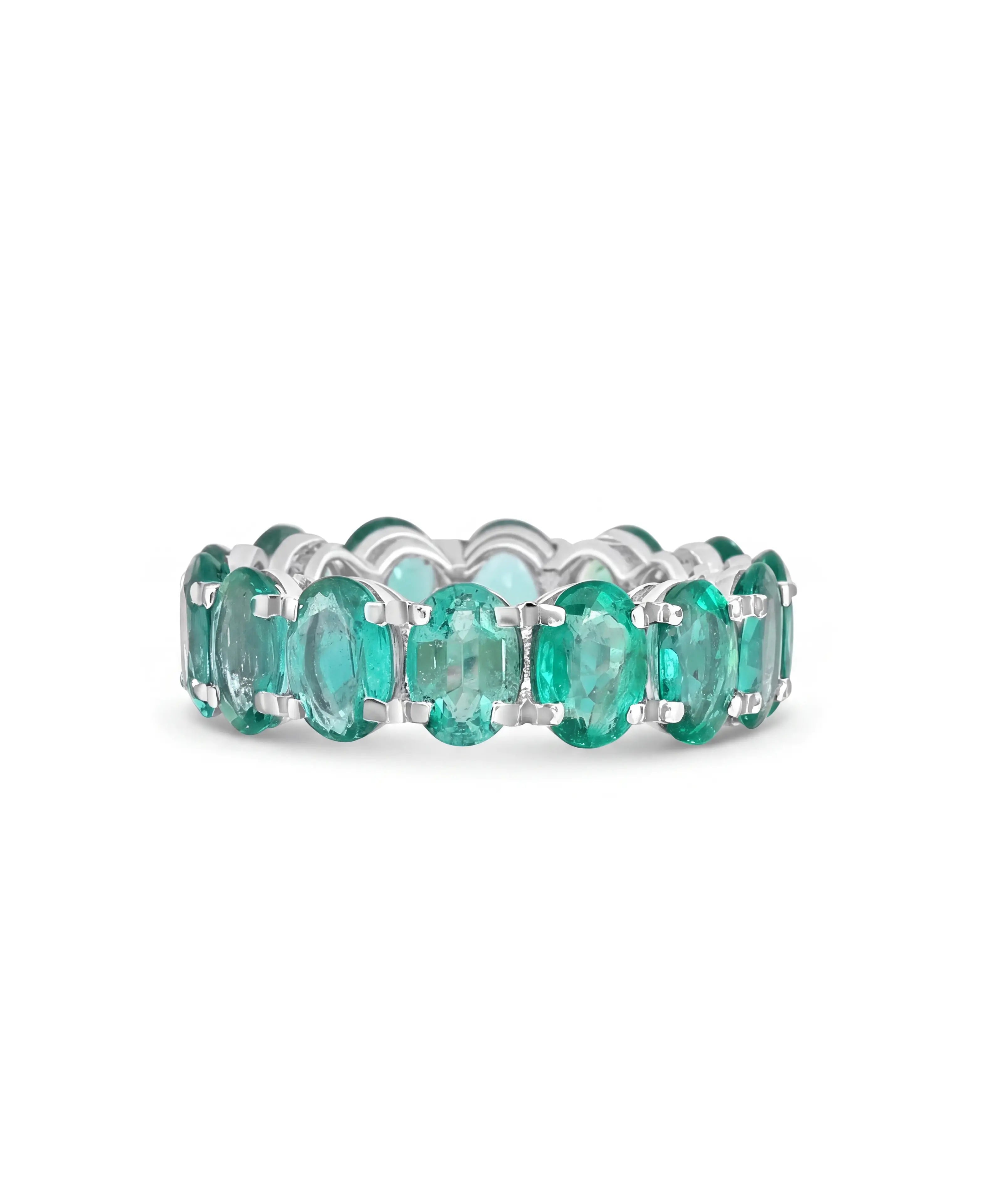Emerald Edge Ring | AMARIS JEWELS | Fine Jewelry