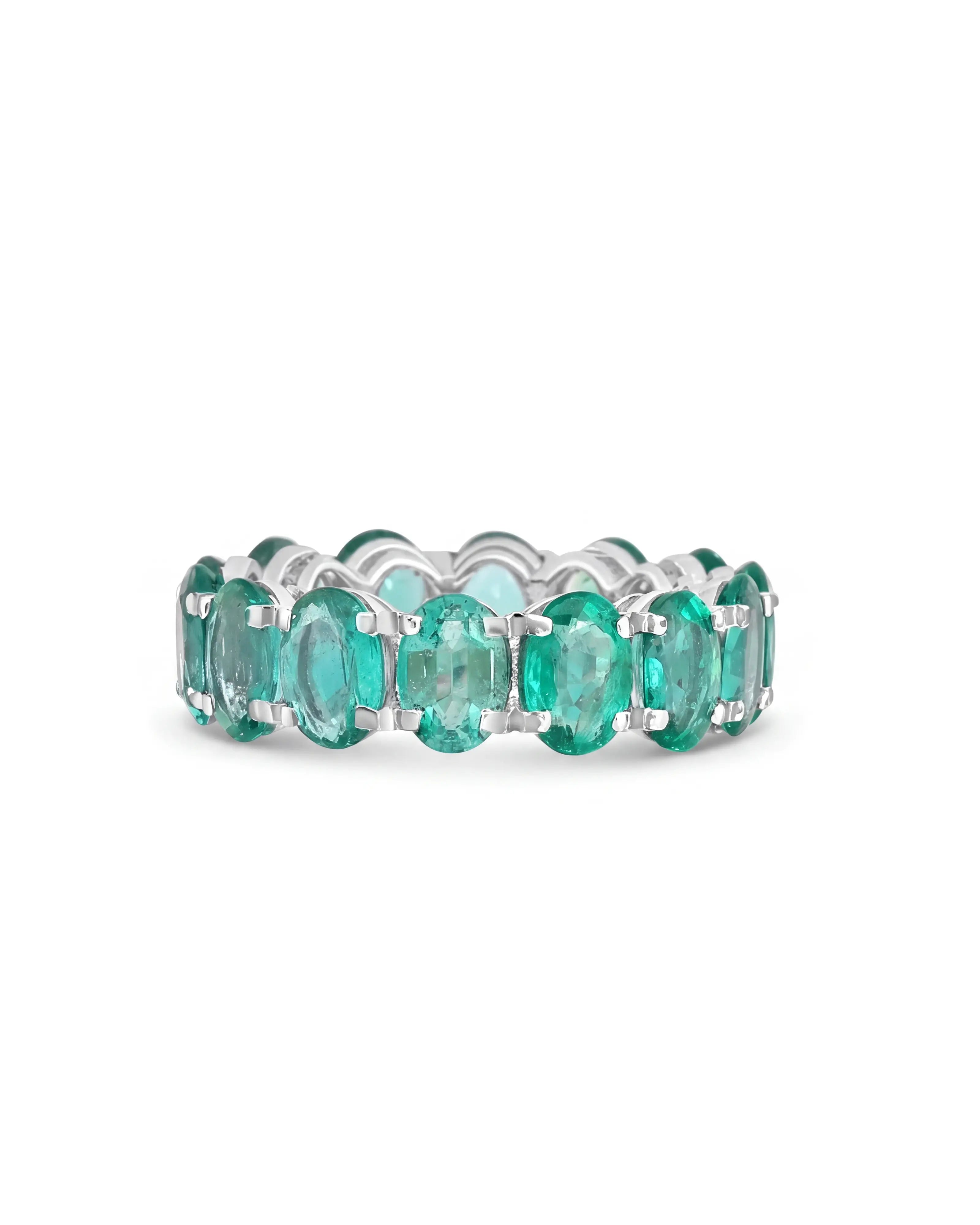 Emerald Edge Ring | AMARIS JEWELS | Fine Jewelry