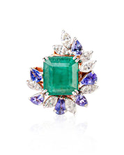 Emerald Enchantment Ring | AMARIS JEWELS | Fine Jewelry 