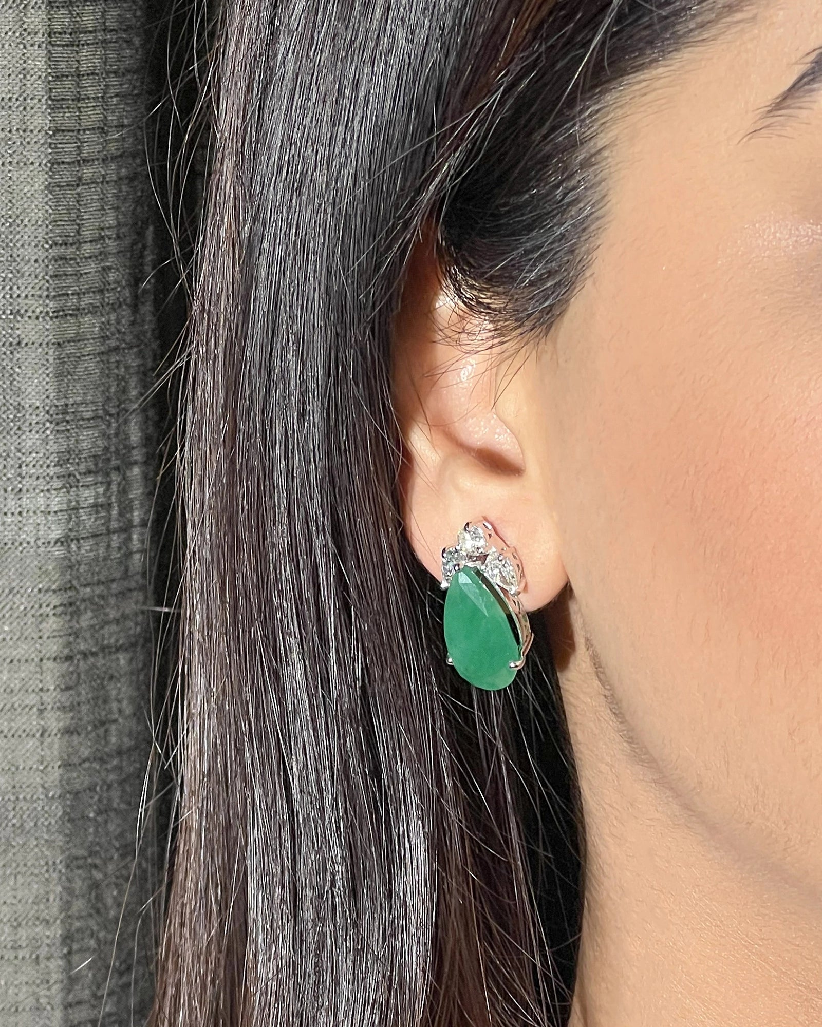 Emerald Envy Earrings | AMARIS JEWELS | Fine Jewelry 