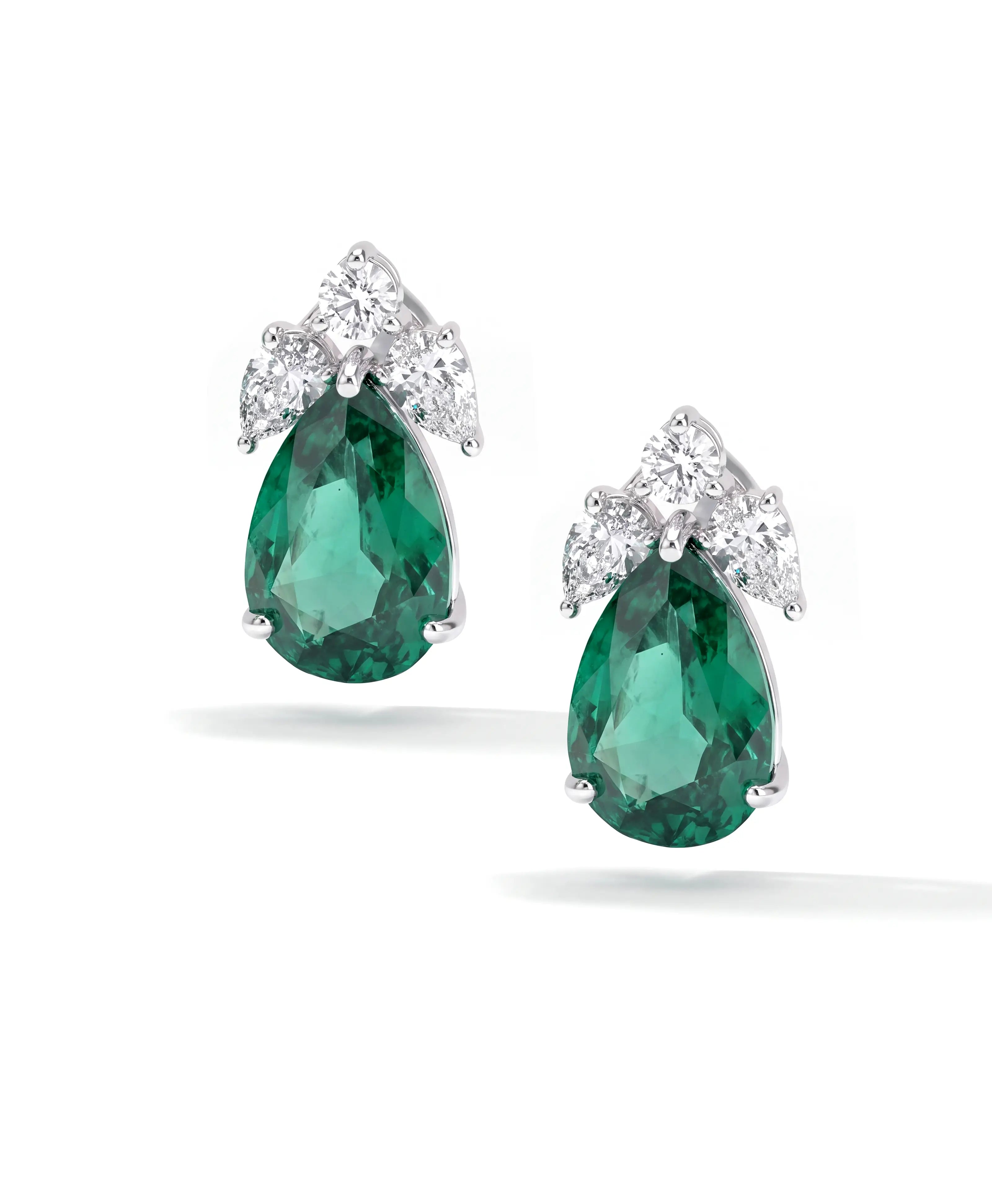 Emerald Envy Earrings | AMARIS JEWELS | Fine Jewelry