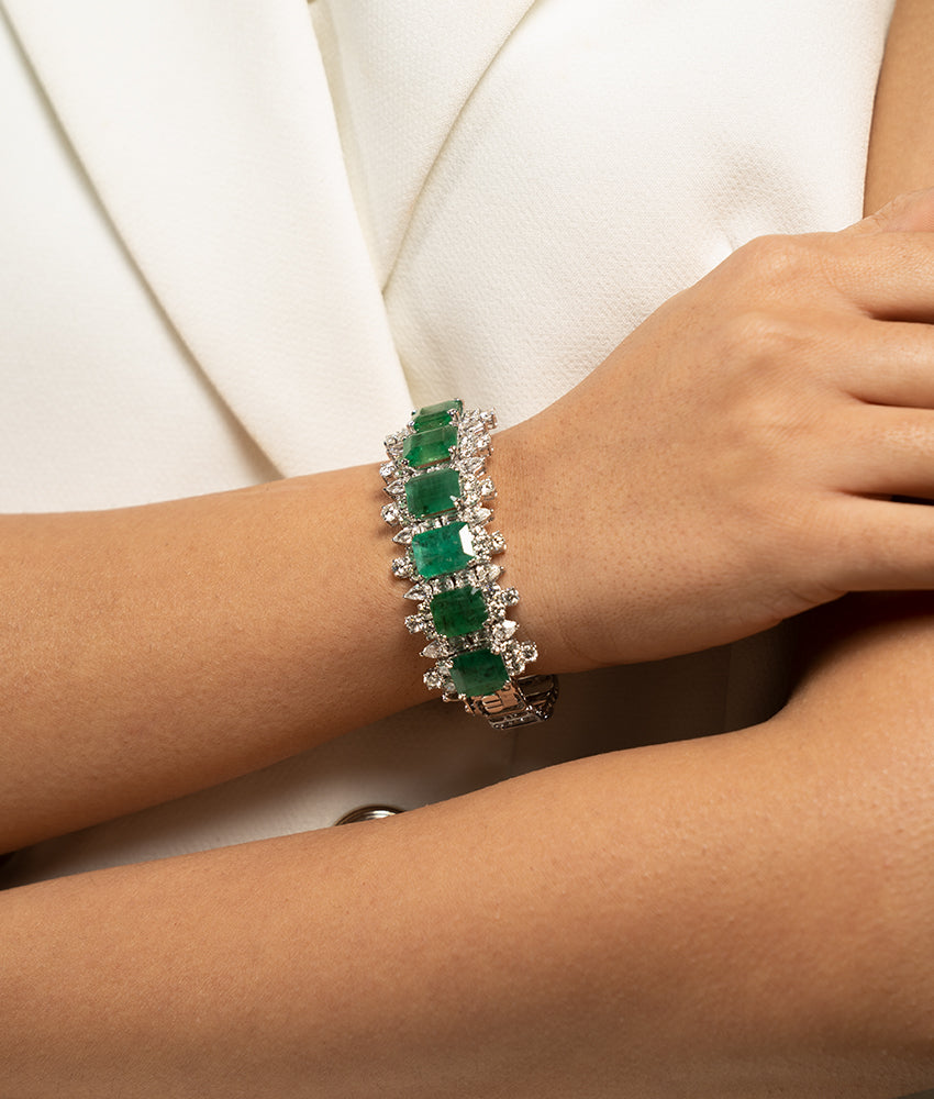Emerald Estate Bracelet | AMARIS JEWELS | Fine Jewelry 
