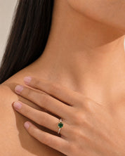 Emerald Gridline Ring | AMARIS JEWELS | Fine Jewelry