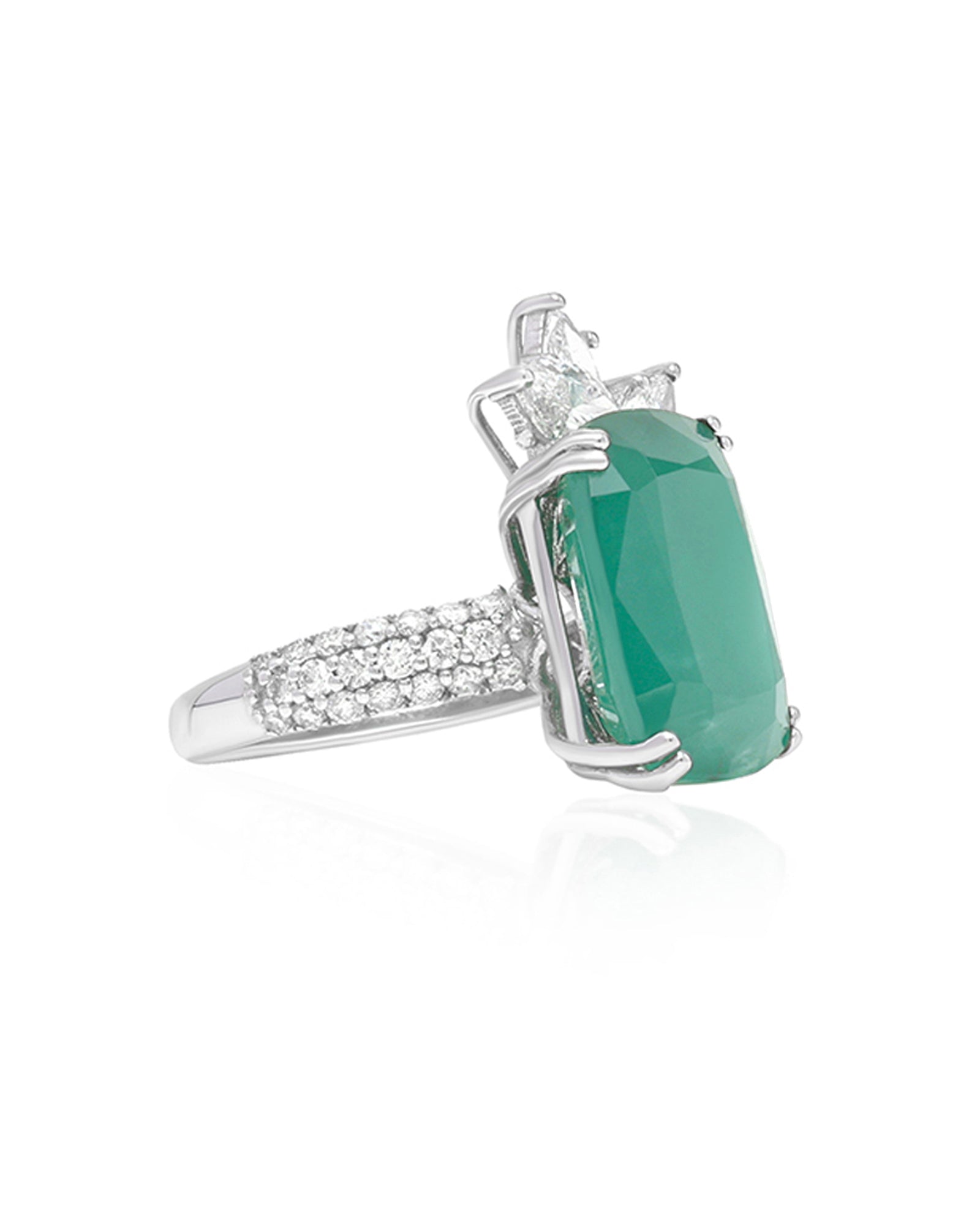 Emerald High Rise Ring | AMARIS JEWELS | Fine Jewelry 