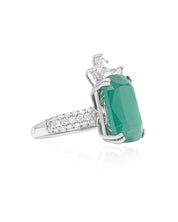 Emerald High Rise Ring | AMARIS JEWELS | Fine Jewelry 