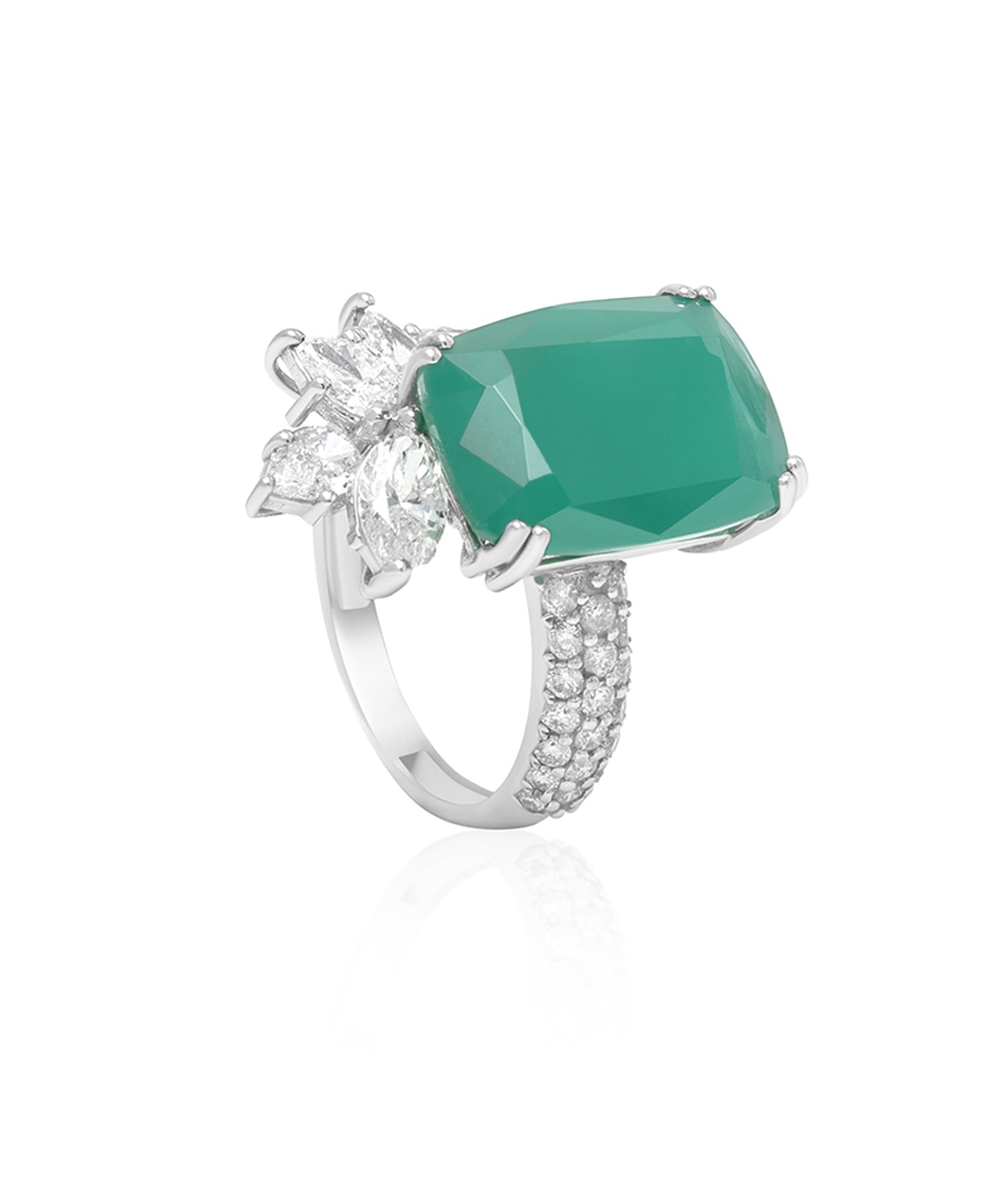Emerald High Rise Ring | AMARIS JEWELS | Fine Jewelry 