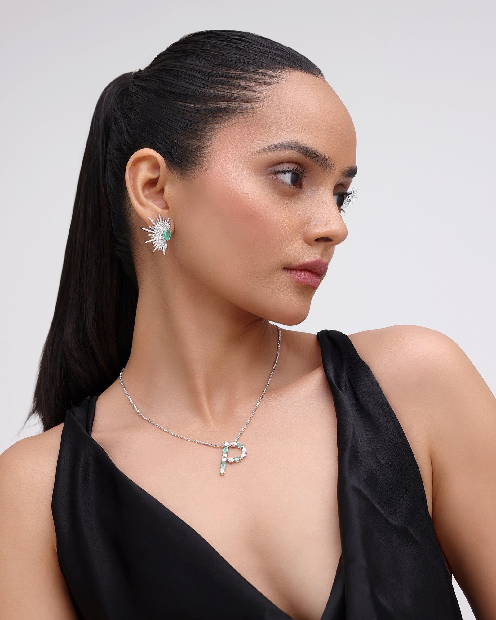 Emerald Initial Pendant | AMARIS JEWELS | Fine Jewelry 