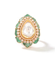 Emerald Lotus Ring | AMARIS JEWELS | Fine Jewelry