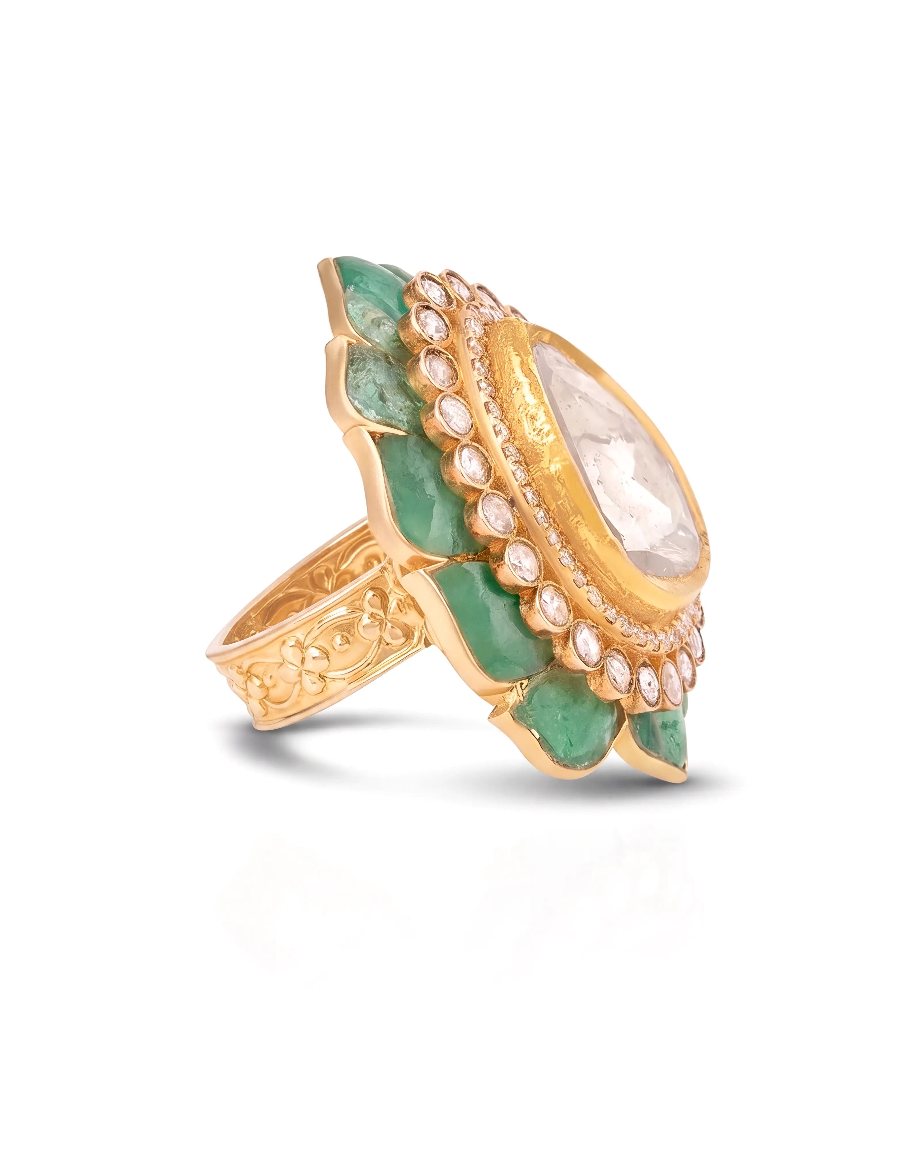 Emerald Lotus Ring | AMARIS JEWELS | Fine Jewelry
