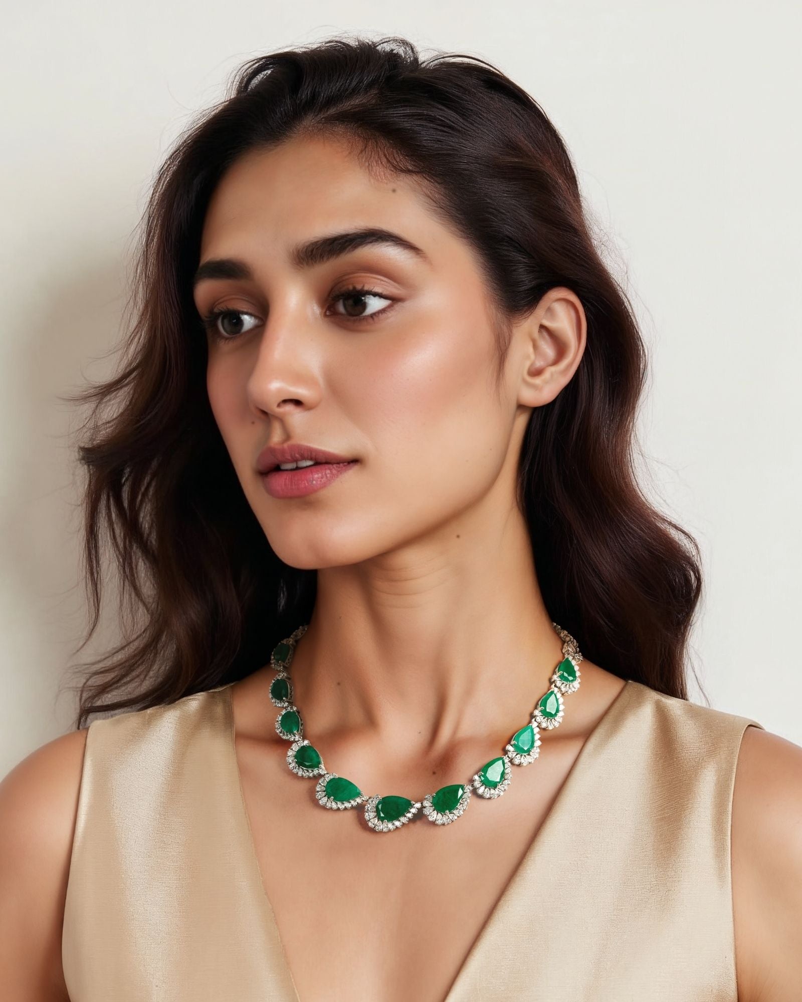 Emerald Lush Soiree 2.0 Necklace | AMARIS JEWELS | Fine Jewelry 