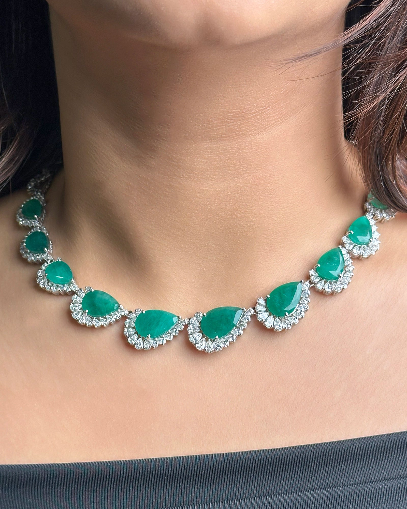 Emerald Lush Soiree 2.0 Necklace | AMARIS JEWELS | Fine Jewelry 