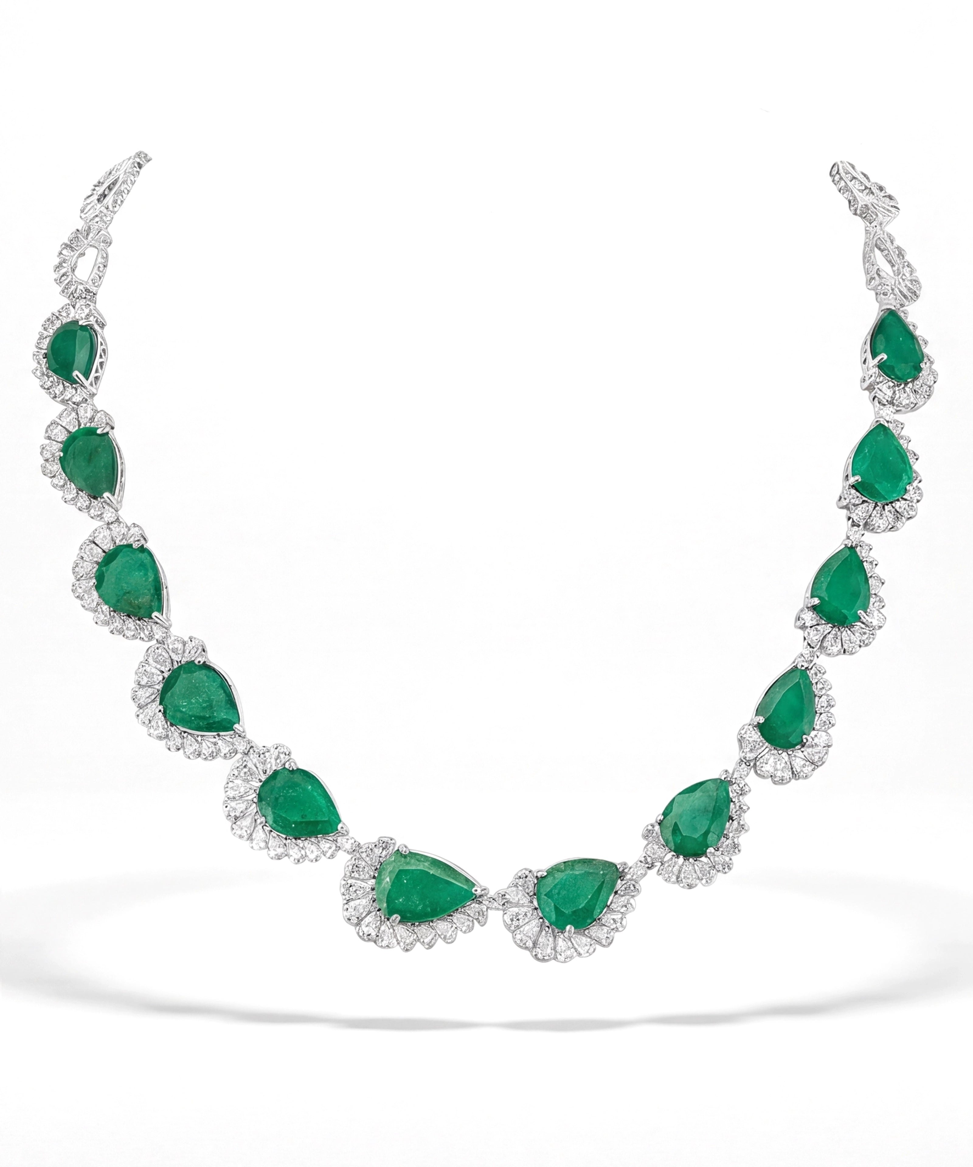 Emerald Lush Soiree 2.0 Necklace | AMARIS JEWELS | Fine Jewelry