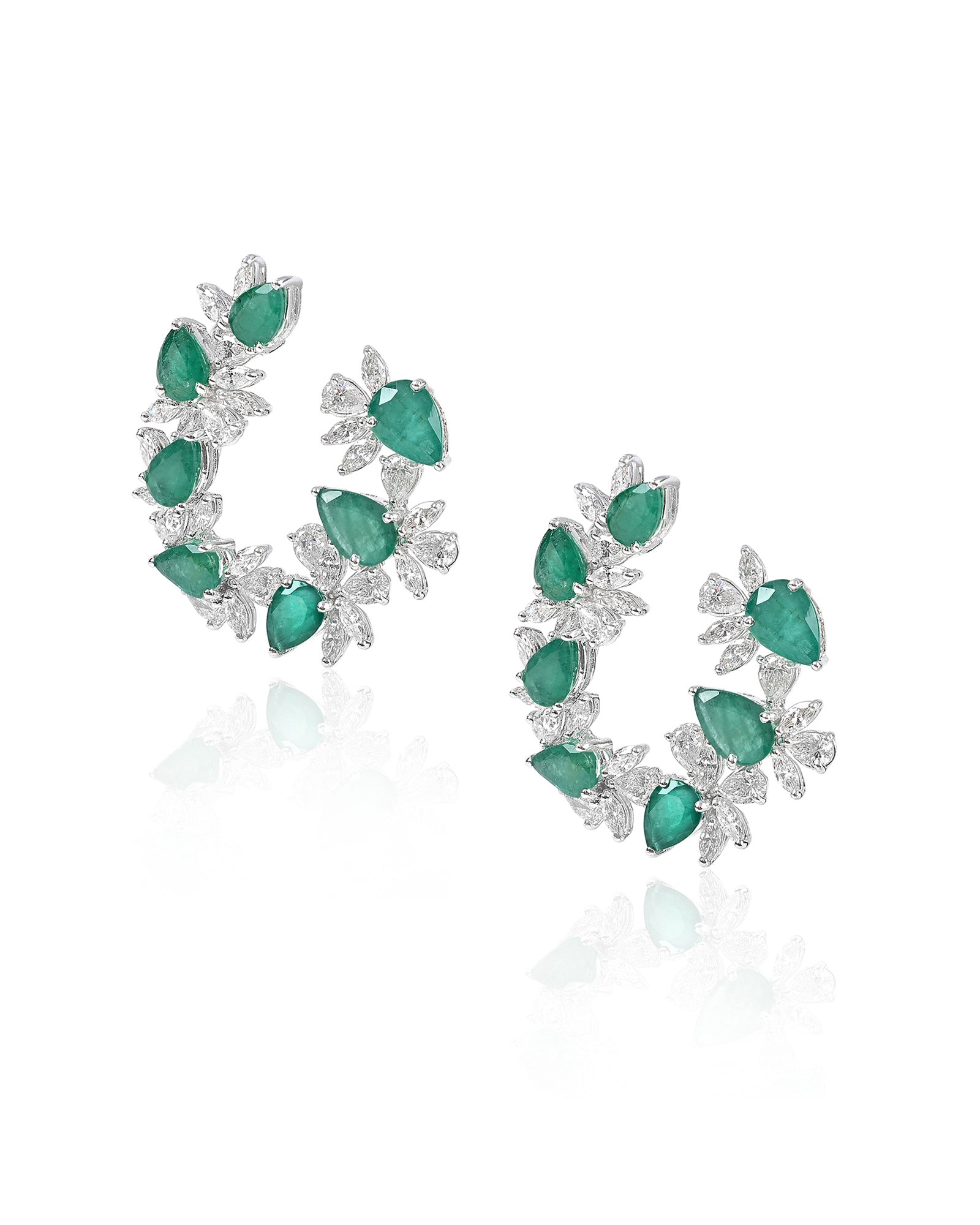 Emerald Lush Soiree Earrings | AMARIS JEWELS | Fine Jewelry 