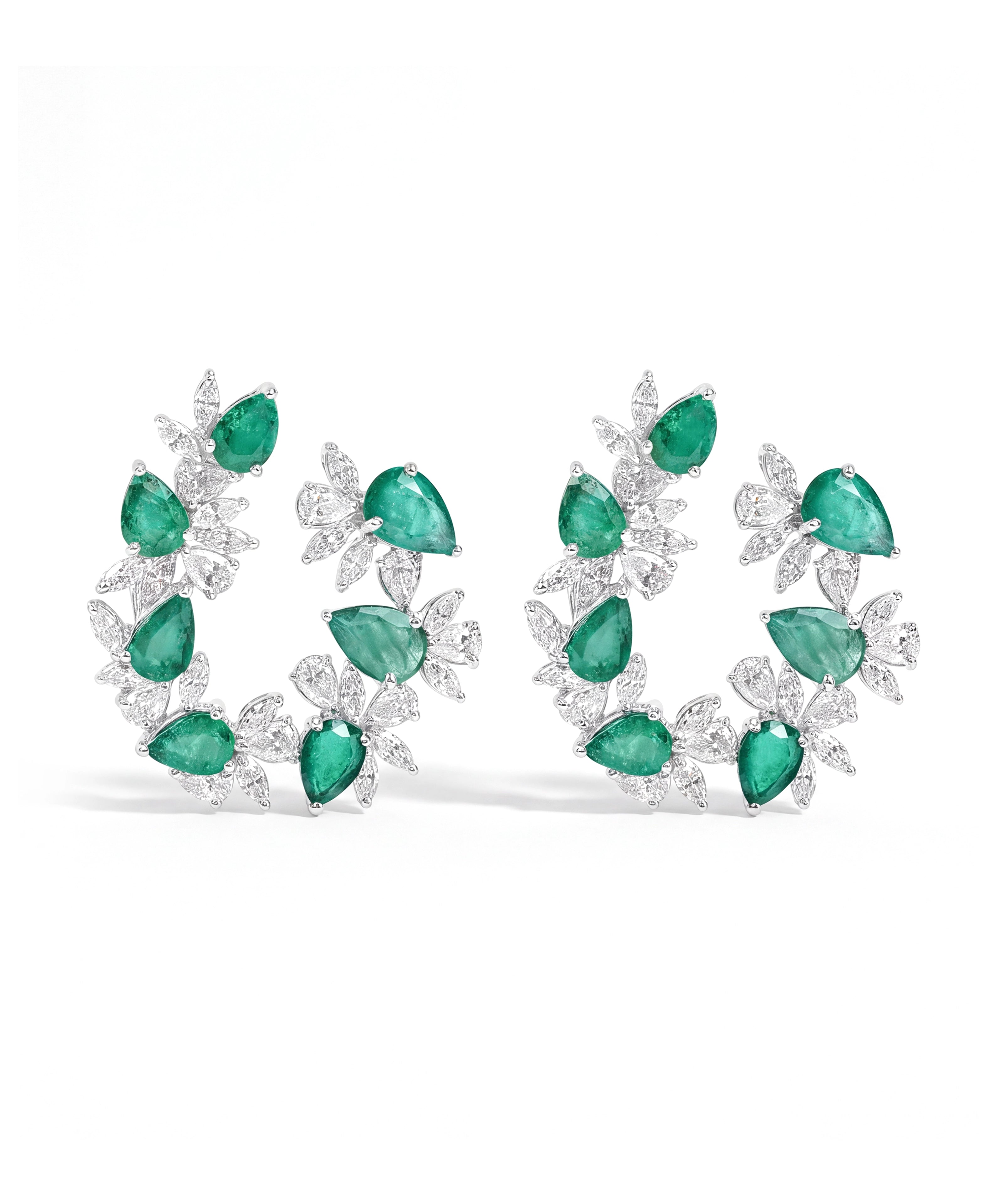 Emerald Lush Soiree Earrings | AMARIS JEWELS | Fine Jewelry