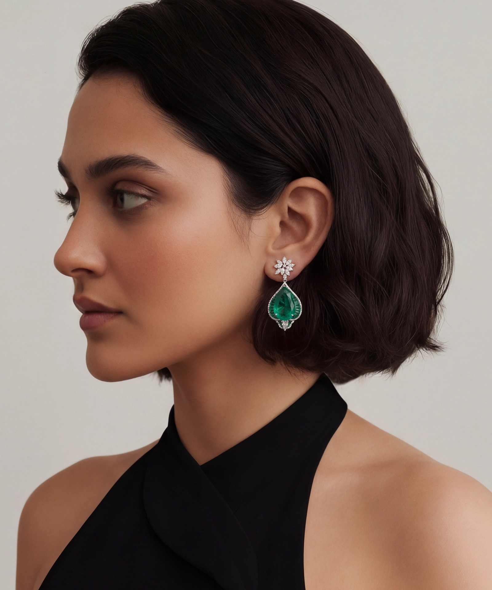 Emerald Mischief Earrings | AMARIS JEWELS | Fine Jewelry 