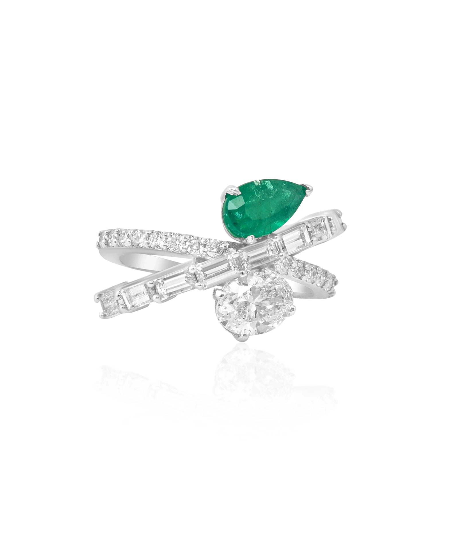 Emerald Nova Ring | AMARIS JEWELS | Fine Jewelry 