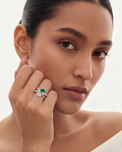 Emerald Nova Ring | AMARIS JEWELS | Fine Jewelry 