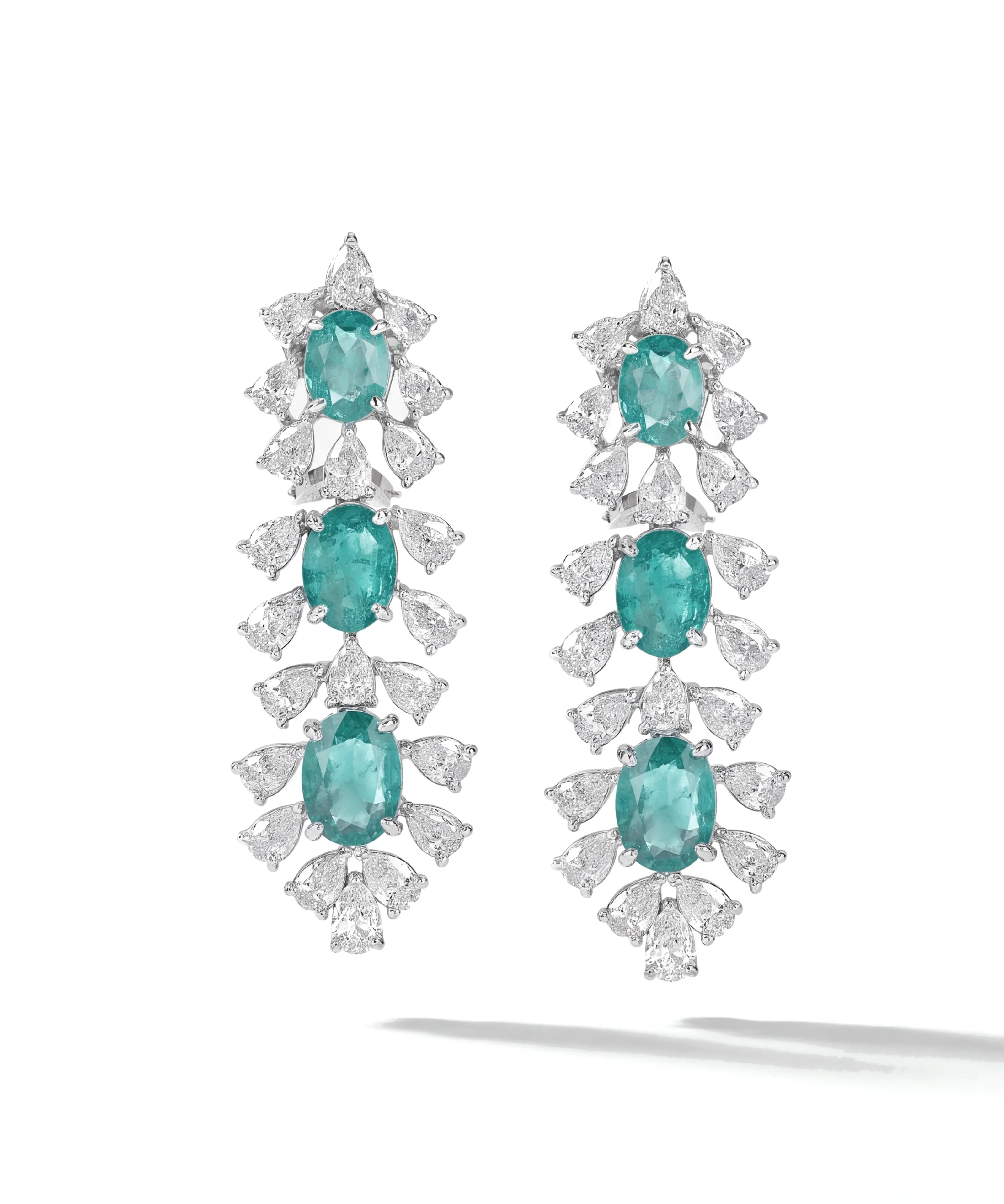 Emerald-Overdose-Earrings_1.webp