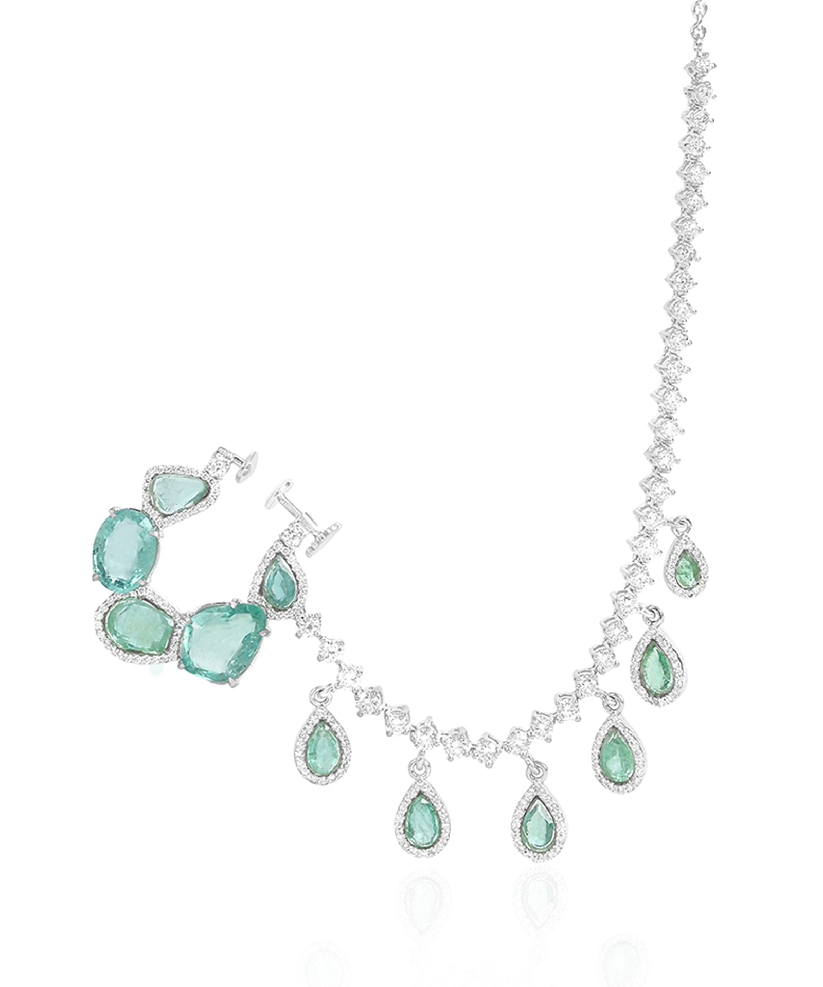 Emerald Overdose Nath | AMARIS JEWELS | Fine Jewelry 