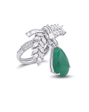 Emerald Plume Emerald Ring | AMARIS JEWELS | Fine Jewelry