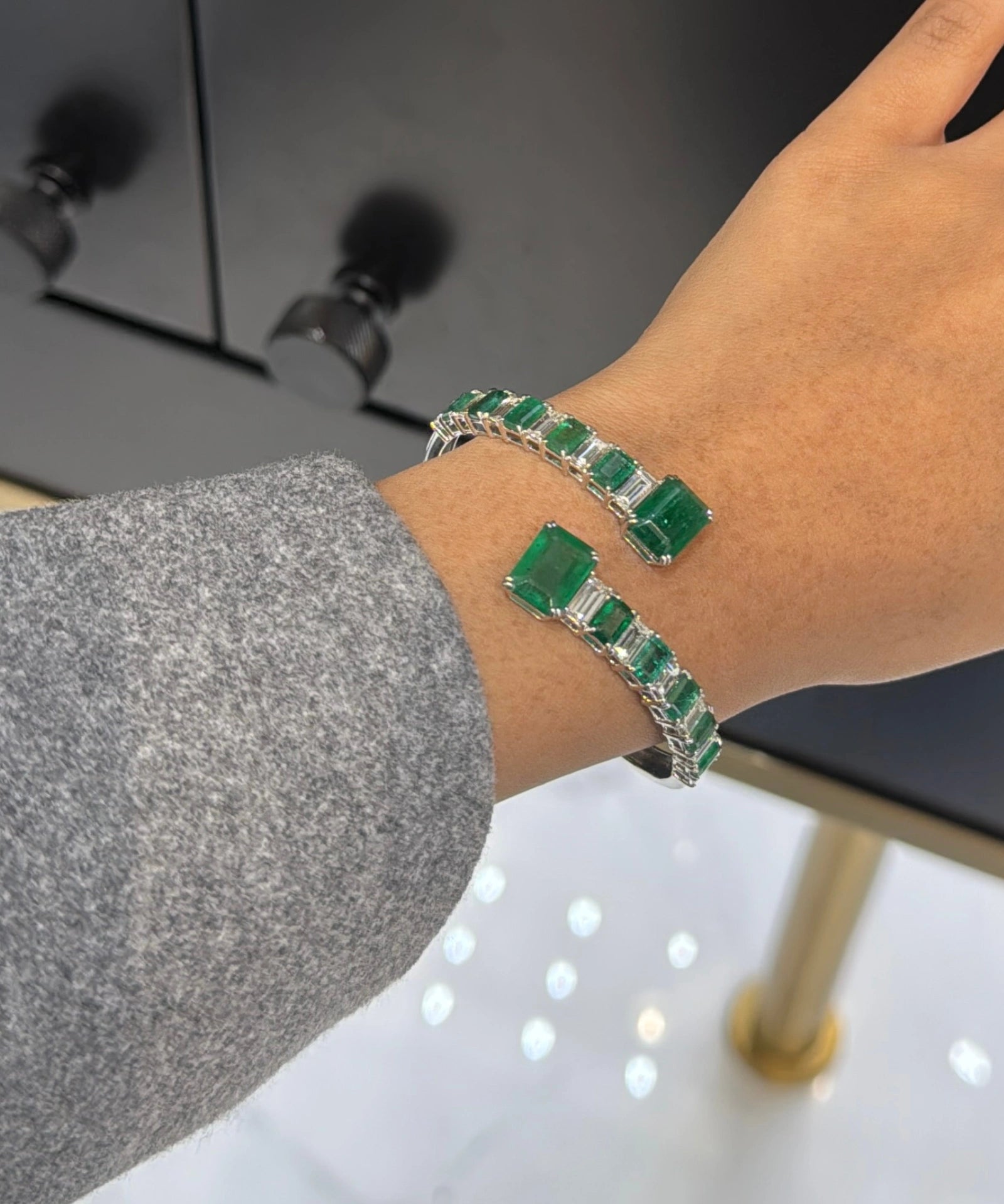 Emerald Pop Bracelet | AMARIS JEWELS | Fine Jewelry 