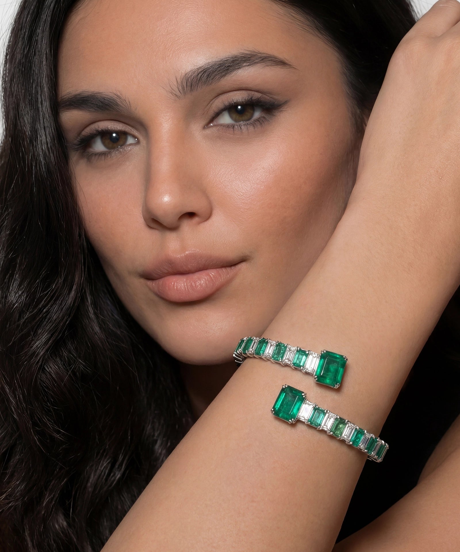 Emerald Pop Bracelet | AMARIS JEWELS | Fine Jewelry 