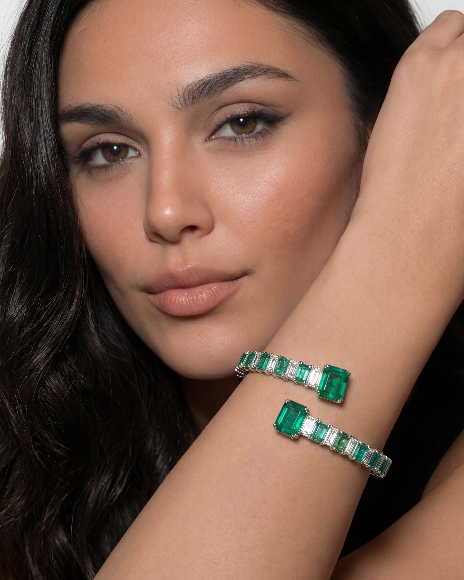Emerald Pop Bracelet | AMARIS JEWELS | Fine Jewelry 