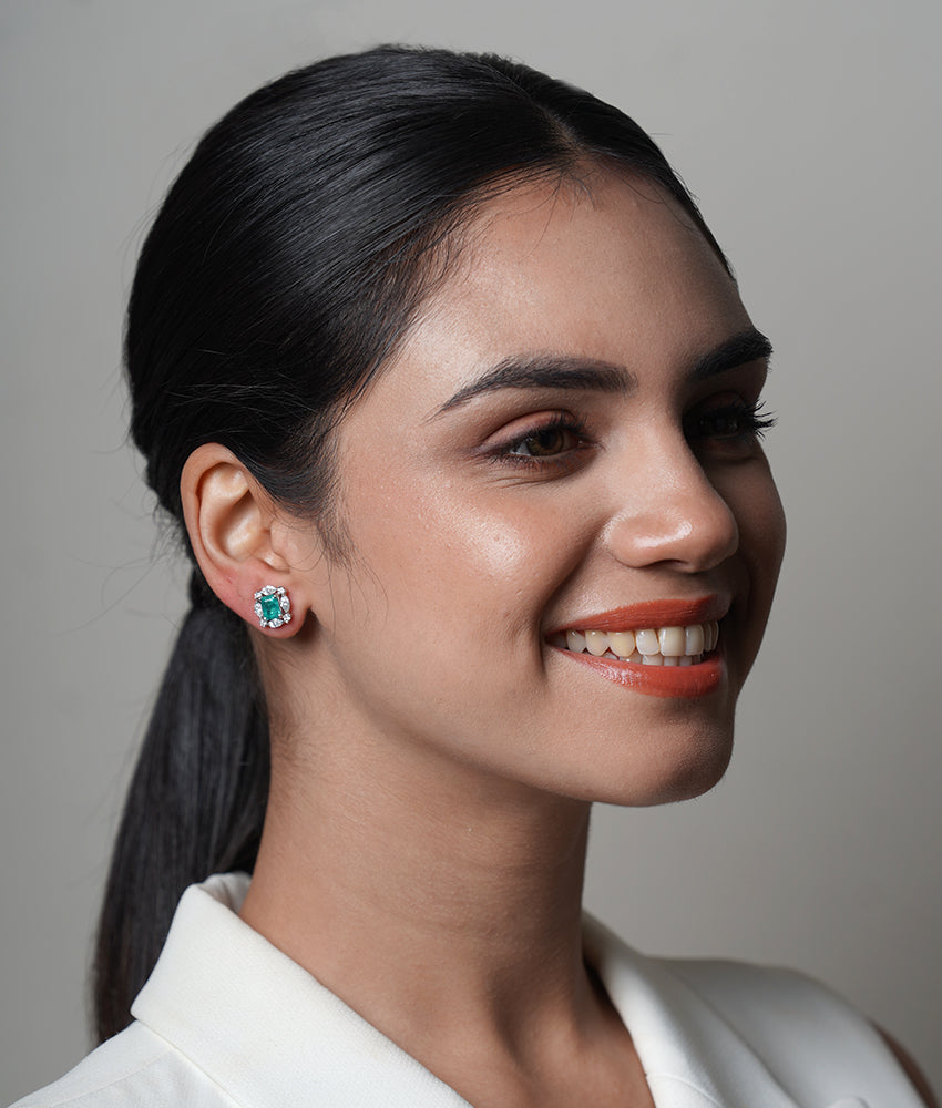 Emerald Pop Studs | AMARIS JEWELS | Fine Jewelry 