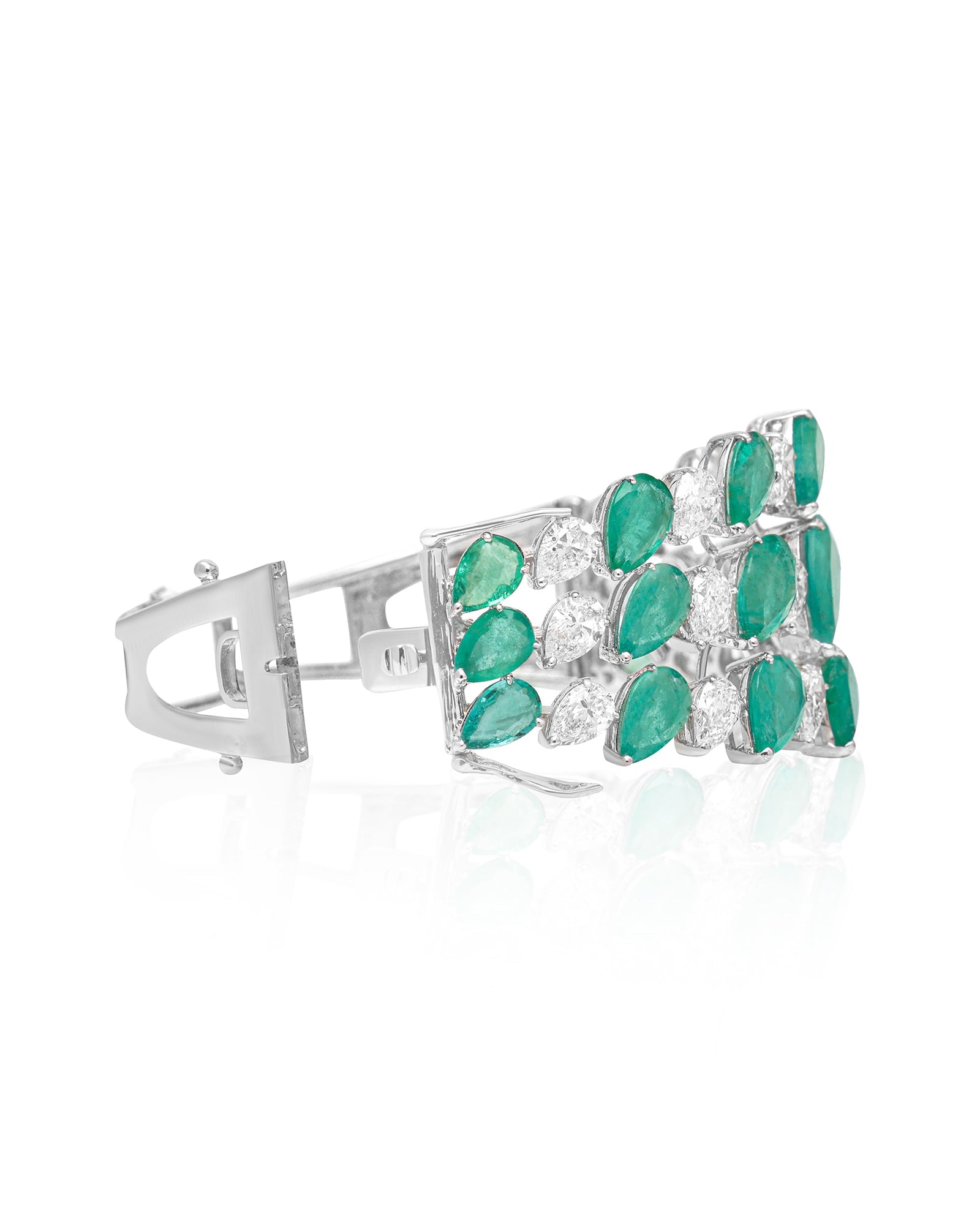 Emerald Raindrop Cuff | AMARIS JEWELS | Fine Jewelry 