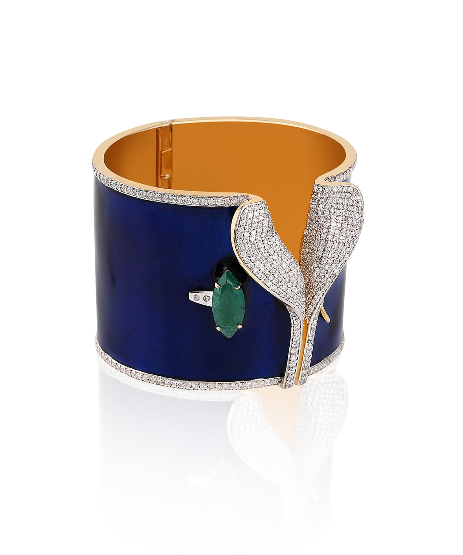 Emerald Sea Cuff | AMARIS JEWELS | Fine Jewelry 