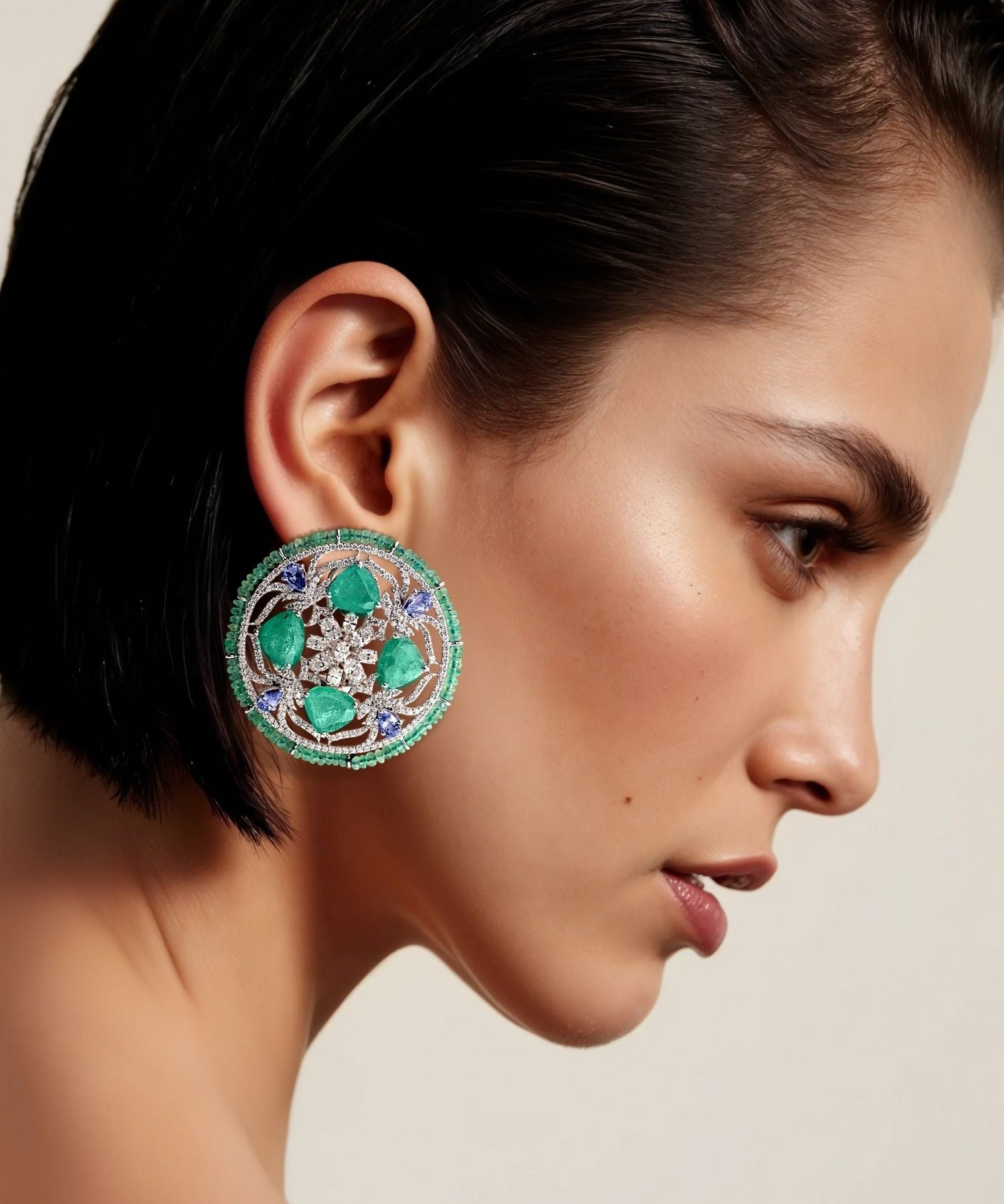 Emerald Snowflakes Earrings | AMARIS JEWELS | Fine Jewelry 