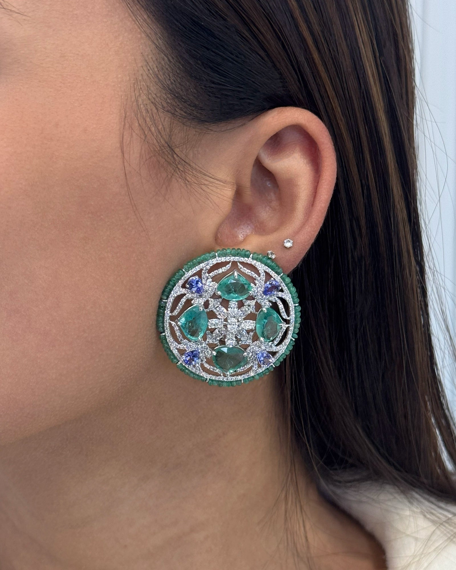 Emerald Snowflakes Earrings | AMARIS JEWELS | Fine Jewelry 