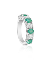Emerald Soiree Ring | AMARIS JEWELS | Fine Jewelry 
