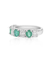 Emerald Soiree Ring | AMARIS JEWELS | Fine Jewelry 