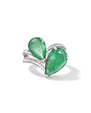 Emerald Times Two Ring | AMARIS JEWELS | Fine Jewelry